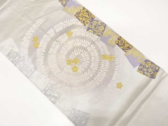 花渦巻に色紙散らし模様織り出し　袋帯